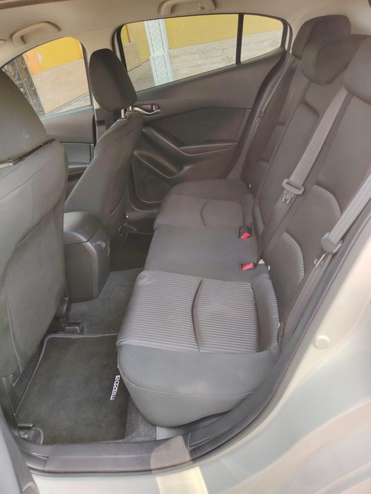 Vând Mazda 3 preț 6000 euro