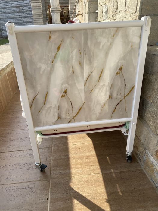 Детска кошара от дърво на колела