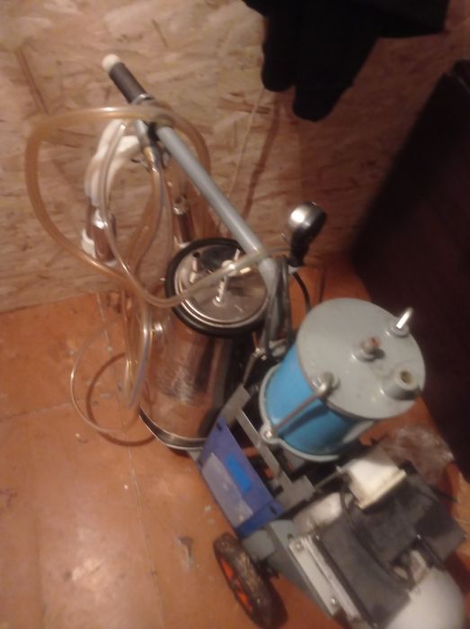 Продам доильный аппарат