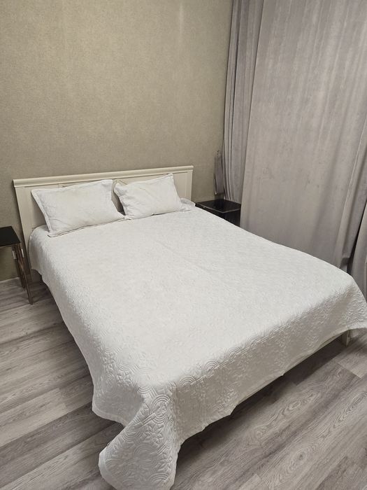Спальная кровать