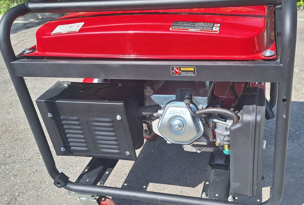 Генератор, движок 5500w 230v