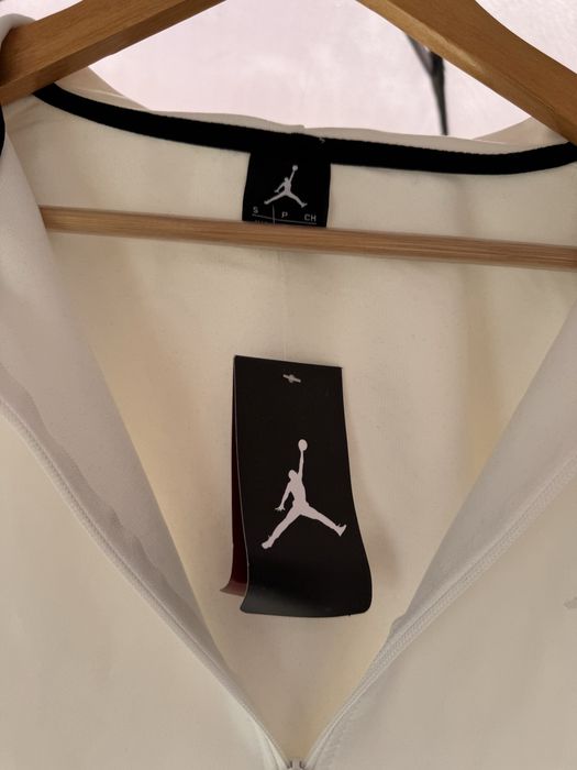 bluza cu fermoar alba nike jordan
