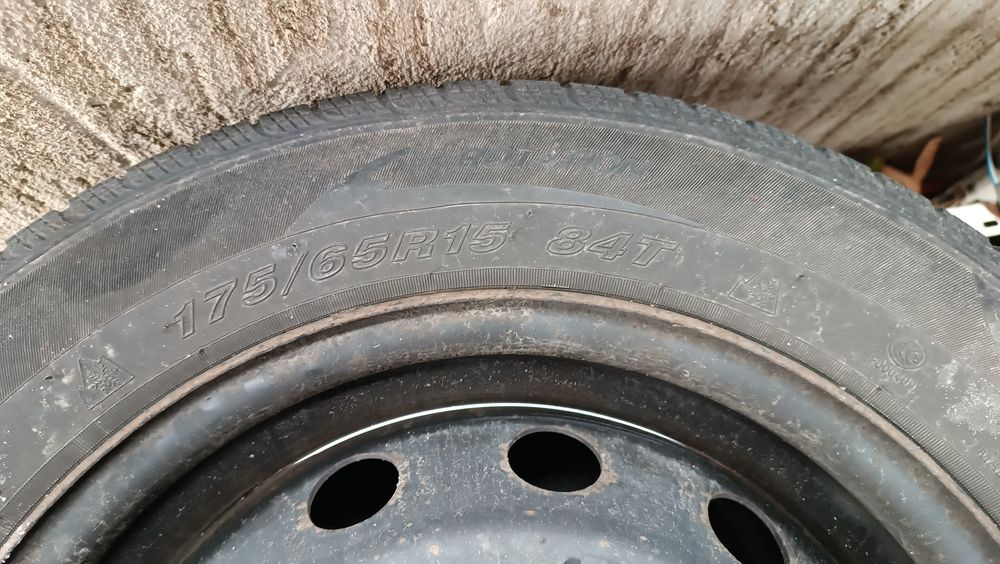 Jante cu anvelope de iarnă pentru Suzuki Baleno