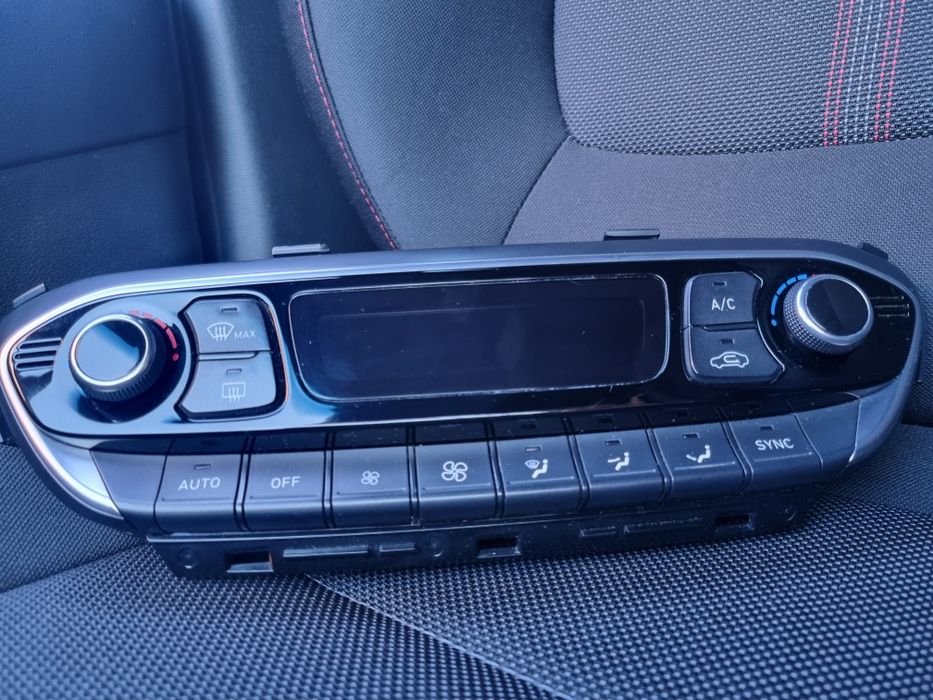 Panou comenzi clima Hyundai i30