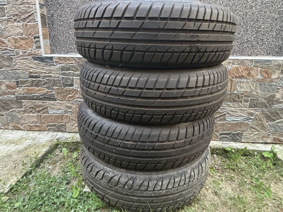 Vând set de 4 cauciucuri  Taurus  185/65/R15 de vara