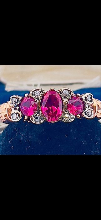Inel aur roz 9ct cu rubin si diamante