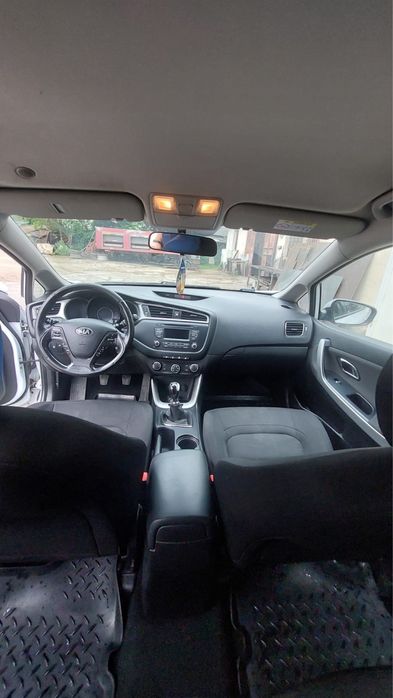 Kia ceed 1.6D 136 cp