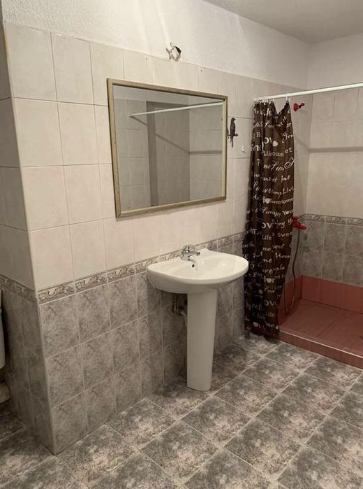 Дава се под наем Тристаен апартамент в София, Слатина - 115 кв.м за 550 € - Снимка #4