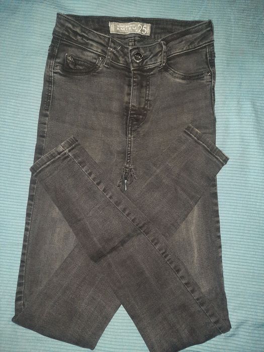 Продам новые джинсы