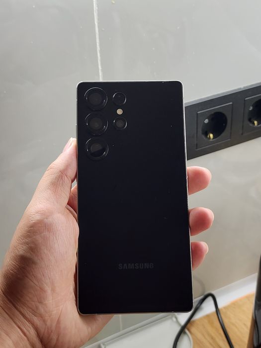 Samsung Galaxy s25 ultra 12/256