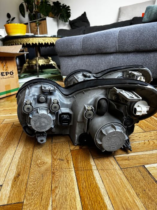 Фарове за Хюндай Соната 2004 г.