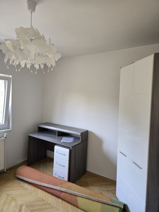 Inchiriez apartament 3 cam Corneliu Coposu/ V Parvan