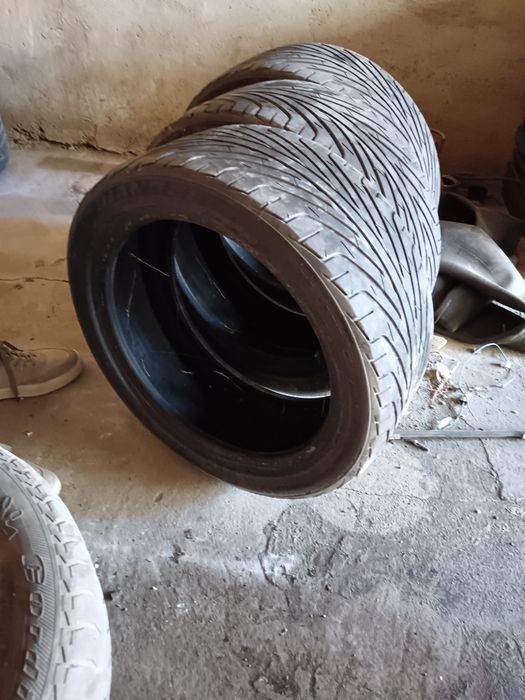 Продам автомобильные шины (резину)