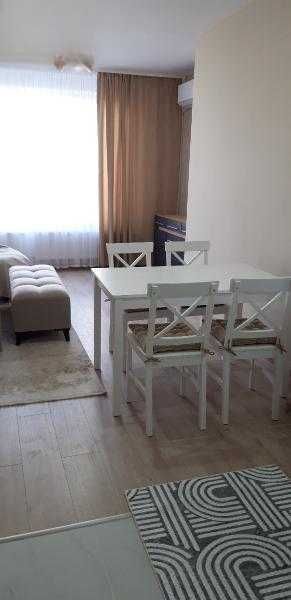 Дава се под наем Двустаен апартамент в София, Дружба 2 - 76 кв.м за 700 € - Снимка #1