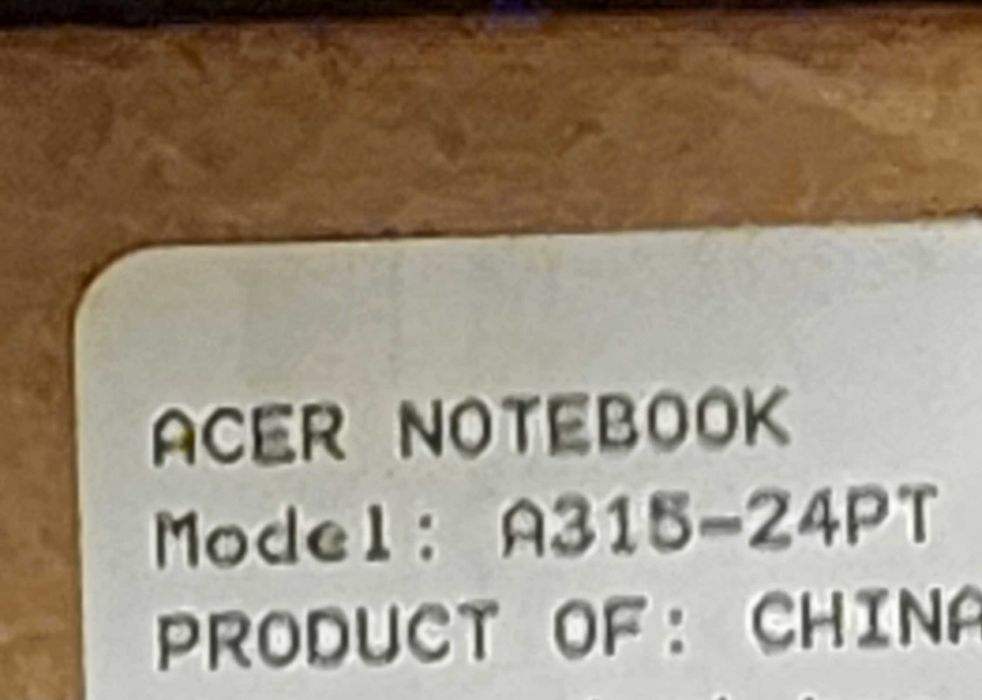 Acer Aspire 3  15.6" TouchscreeAMD Ryzen 5 7520U 2.80GHz 16GB 1TB W11H
