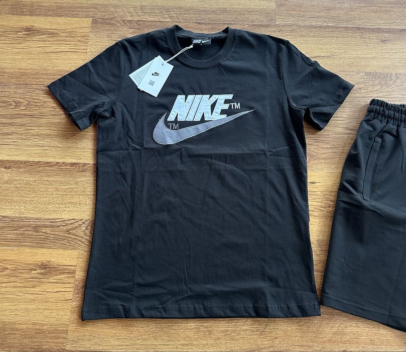 Мъжки,памучен,черен комплект Nike с бродирано лого