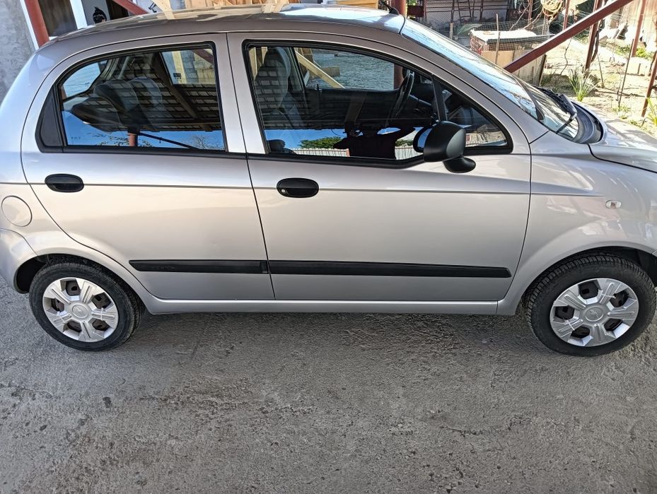 Vând Chevrolet spark