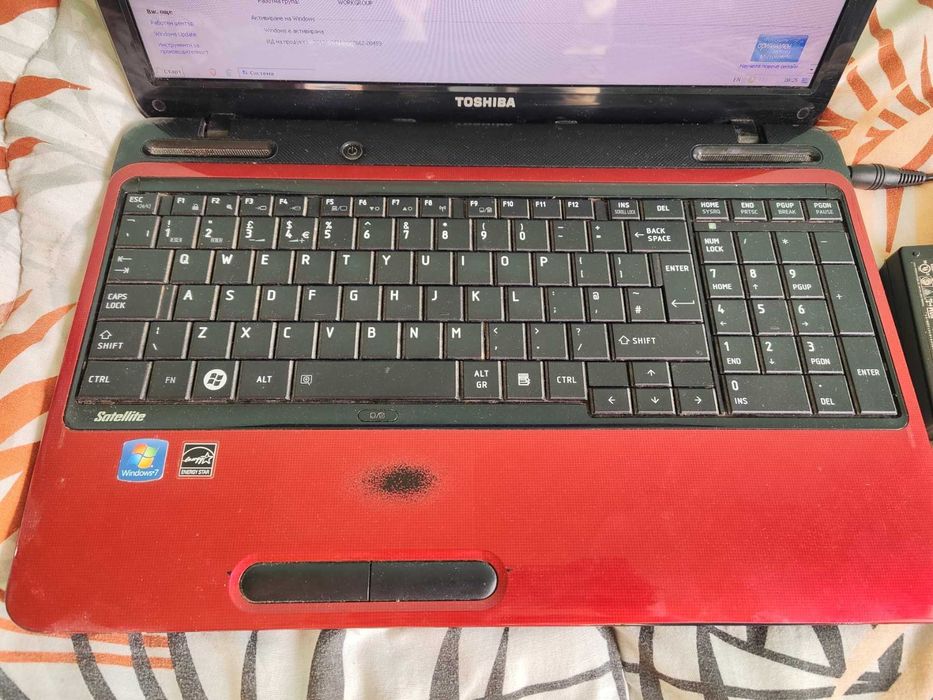 Лаптоп Toshiba Satellite L750D-14R