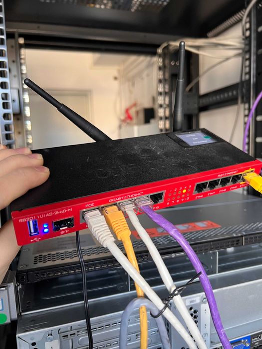 Изграждане офис мрежи | сървъри, MikroTik, VPN, IP тунели, камери