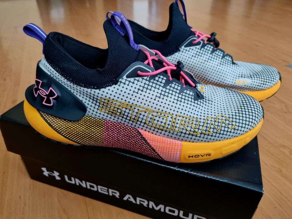 Under Armour storm маратонки