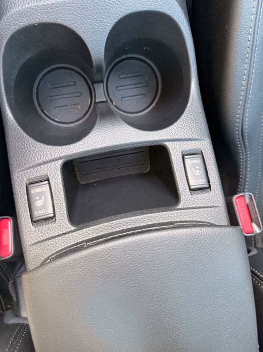 Nissan qashqai 1.6dci full full nu-i lipsește nici o dotare