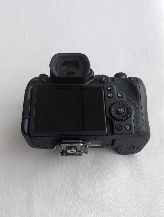 Canon R6 Mark II Full Frame 24.2 MP, 4k,  BONUS 2 baterii.