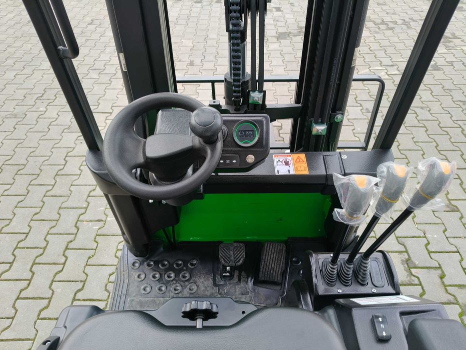 НОВ Електрокар Noblelift , триопорен, до 1.2 тона, до 3.3 м, duplex