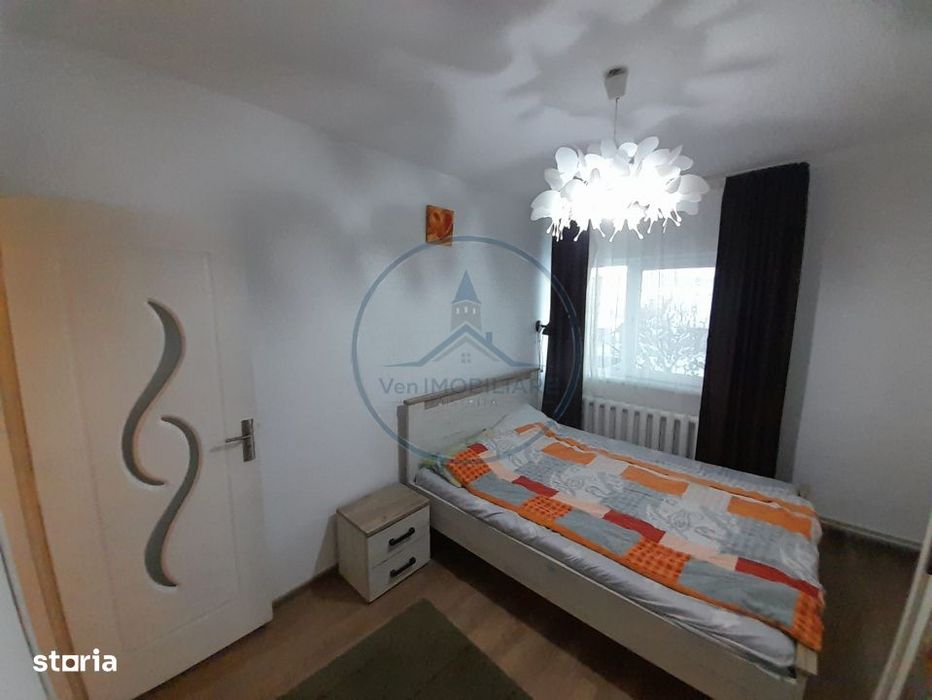 Apartament la casa , 2 camere, decomandat , strada Ghinzii