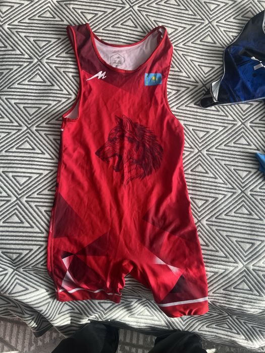 Продам Борцовки/Нательники