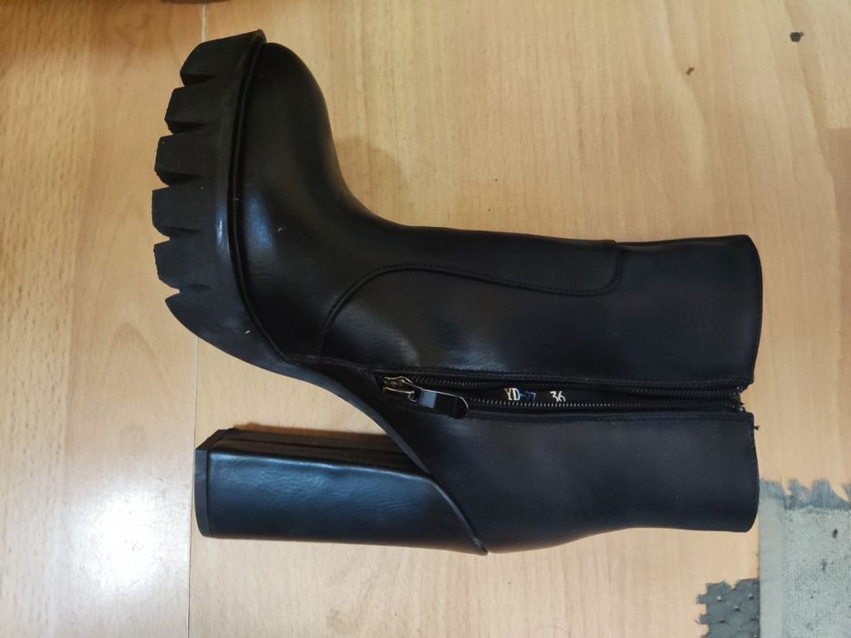 Боти обувани веднъж