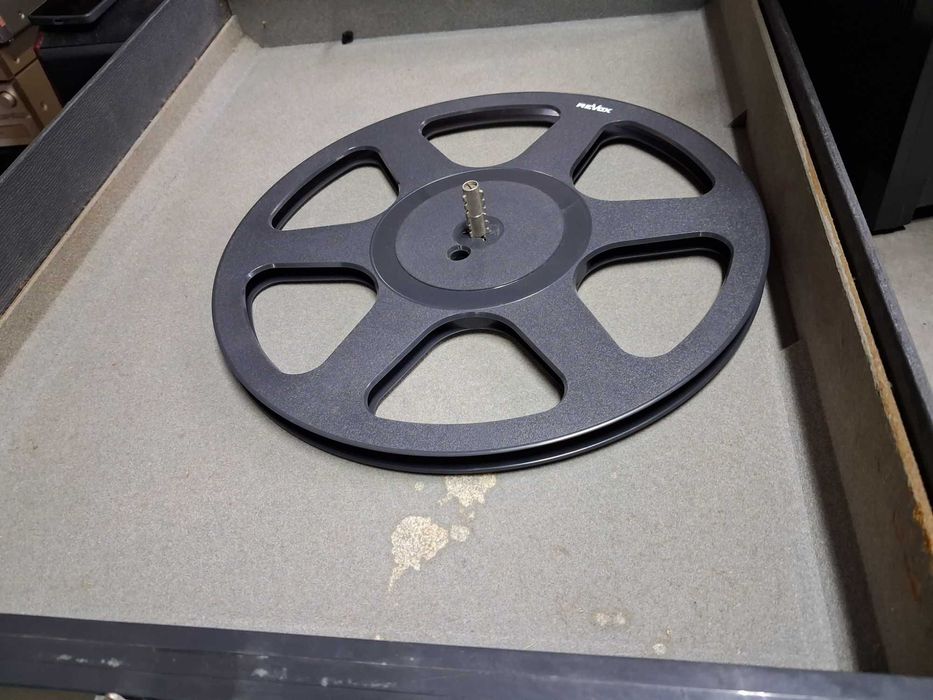 Revox A-77 4-track cu amplificare si difuzoare.