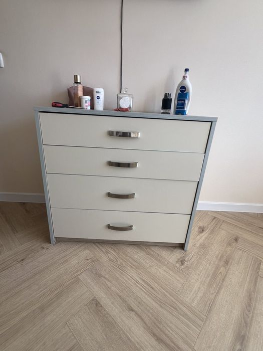 Стилен спален комплект