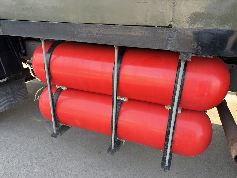 Камаз сотилади 13500$. 1987 йил, вал стандарт, мой йемиди, антифризда.