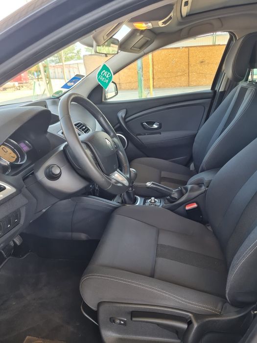 RENAULT Megane 2010 — imagine 3
