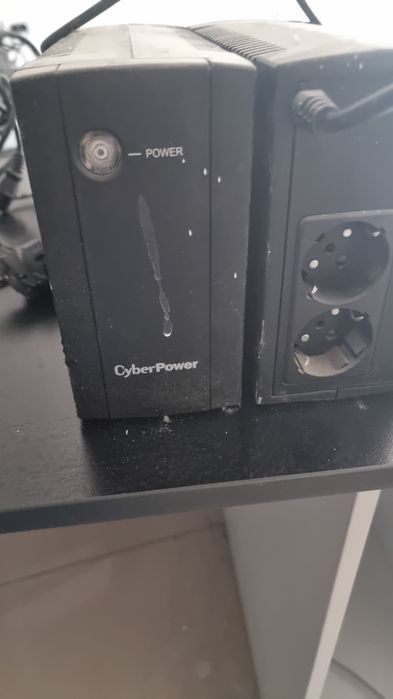 UPS источник бесперебойного питания