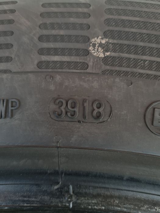 Летни гуми 4 броя CONTINENTAL ContiEcoContact5 235 60 R18 дот 3918