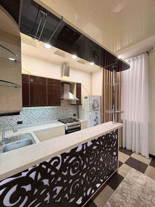 2х комнатная Шайхантахурский Район Высокопотолочка 2/2/4 Лабзак