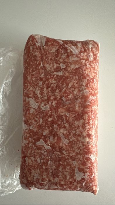Фарш говяжий 1кг/2300тг.