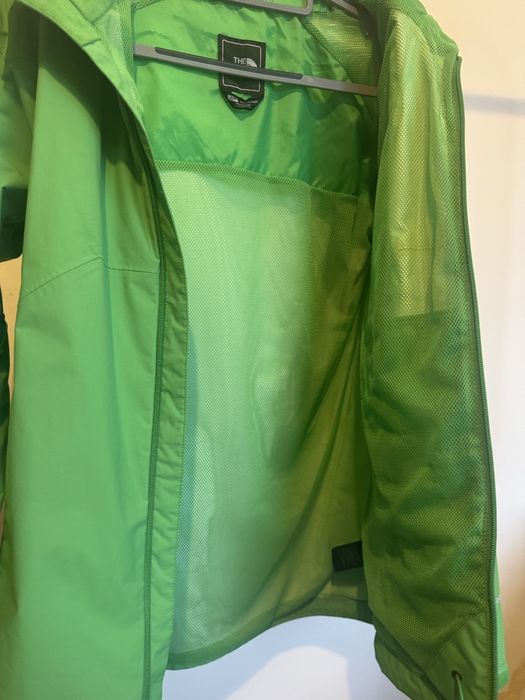 The North Face HyVent яке