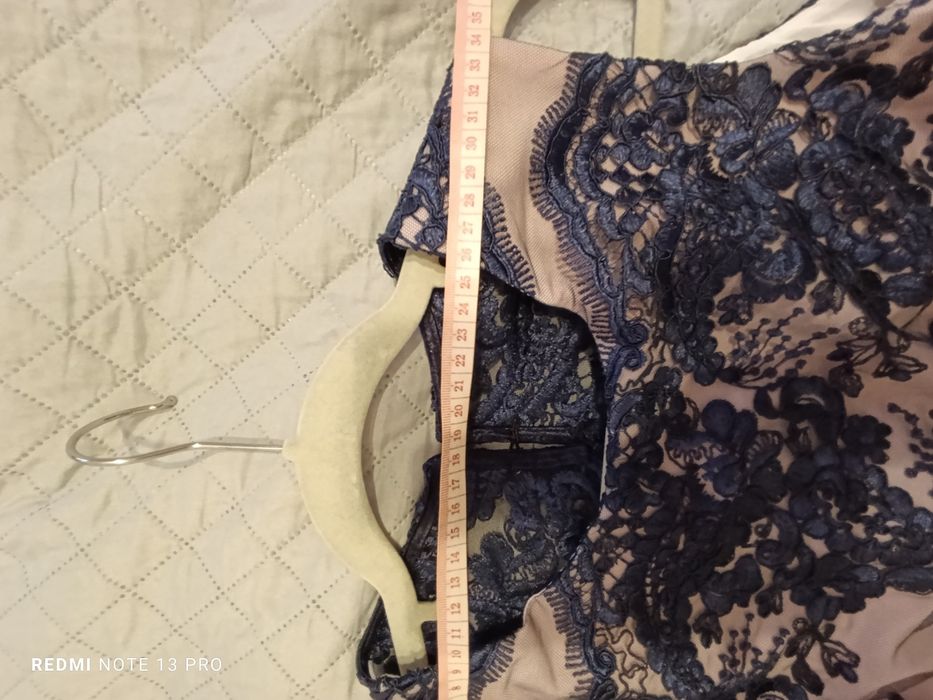 Vând rochie mărime 44