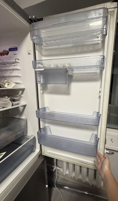 Продаю холодильник Beko