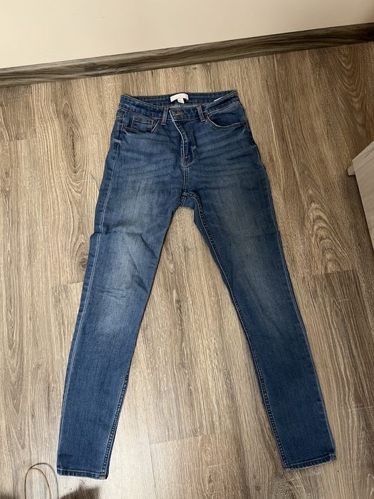 Дамски дънки и панталони