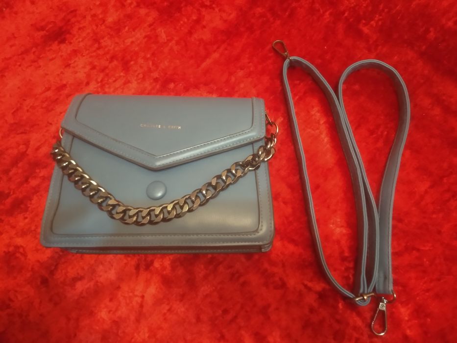 Sumka sotiladi arzon narxda