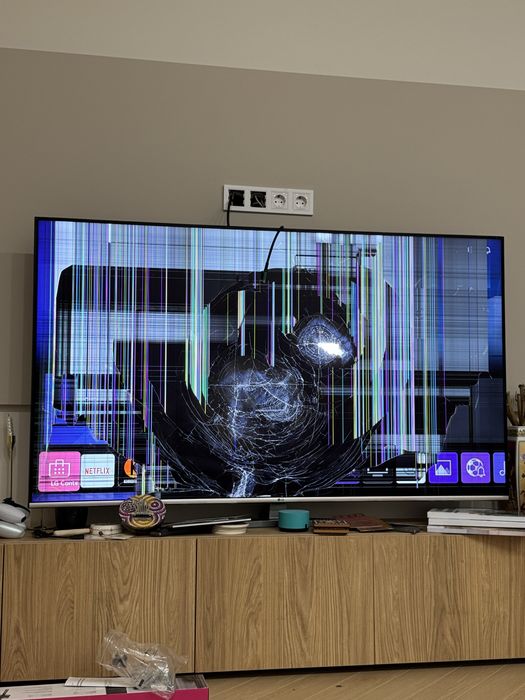 Продам телевизор lg 65