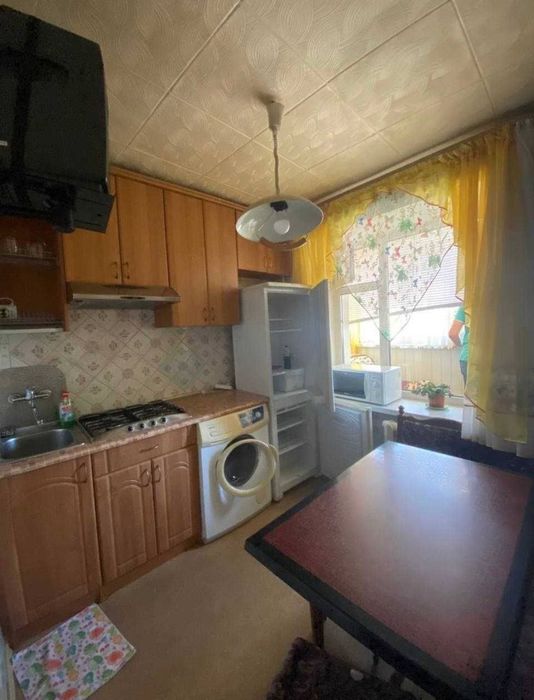 3 хонали Медгородок Сотилади