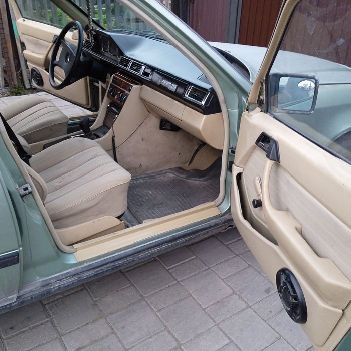 Продам Мерседес 2.6