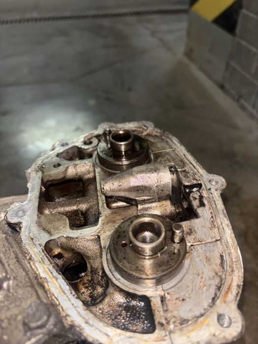 Головка блока цилиндров vq20