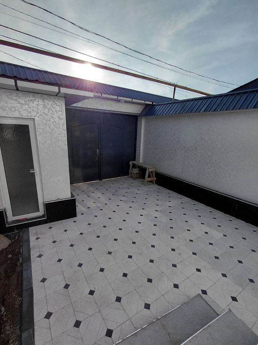 Продаётся дом 3 ком 80м2 Земля 1.5 сот янгихайот Ташкент махаля