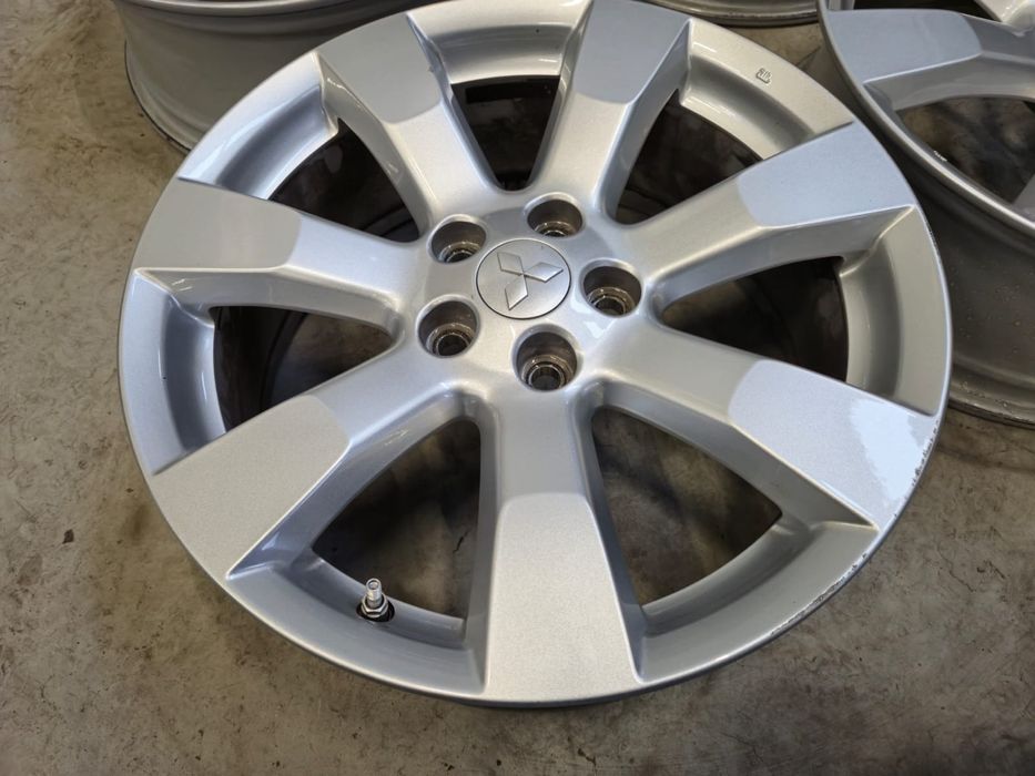 Jante Mitsubishi Outlander R18 originale stare foarte buna / Toyota