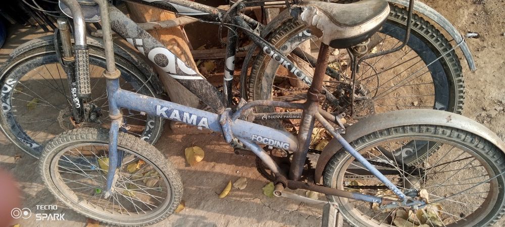 2 ta velosoped sotiladi